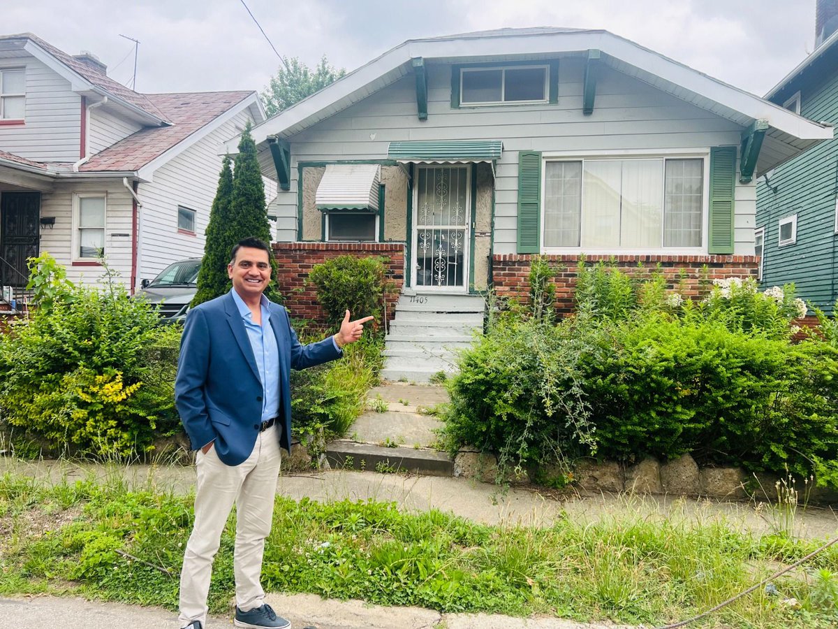 PtekHolding's tweet image. Great news! 
#PropTechHolding just acquired another property in Cleveland, Ohio! 
Located at 11405 ABLEWHITE AVENUE, it&apos;s secured with a Section 8 contract!  
Ownership confirmed on the Ohio Gov&apos;t website (buff.ly/45lMEEs ).  

#PropTechSocial #Investing #StableReturns
