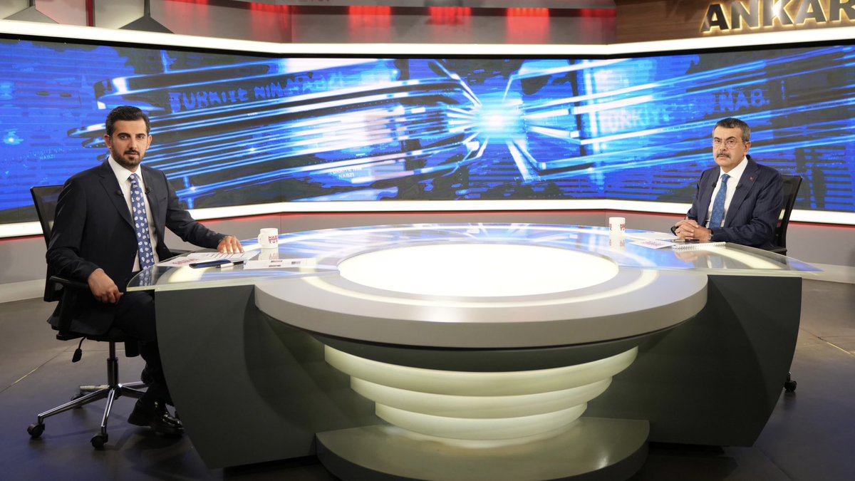 tcmeb's tweet photo. Millî Eğitim Bakanı @Yusuf__Tekin, Habertürk TV’de Eğitim Gündemine İlişkin Değerlendirmelerde Bulunarak Soruları Yanıtladı

👉🏻 https://t.co/vzh9teEXBb https://t.co/sYQ5Wqc7So