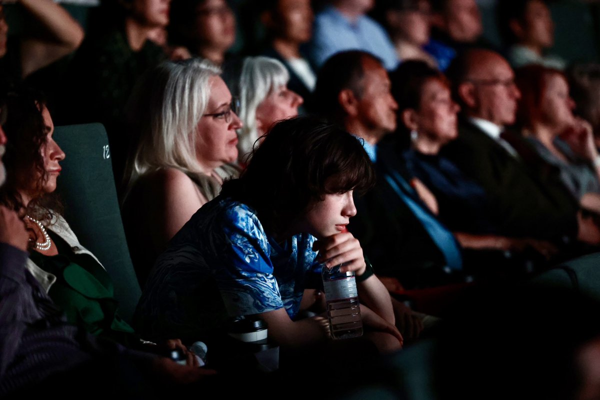 InZhejiang's tweet photo. The #Zhejiang-produced documentary "The Sinking of the Lisbon Maru" premiered globally at the Shanghai Film Festival. Audiences were moved to tears and burst into applause. Don't miss this powerful film! #ShanghaiFilmFestival #LisbonMaru https://t.co/uiSOgvzJ2o