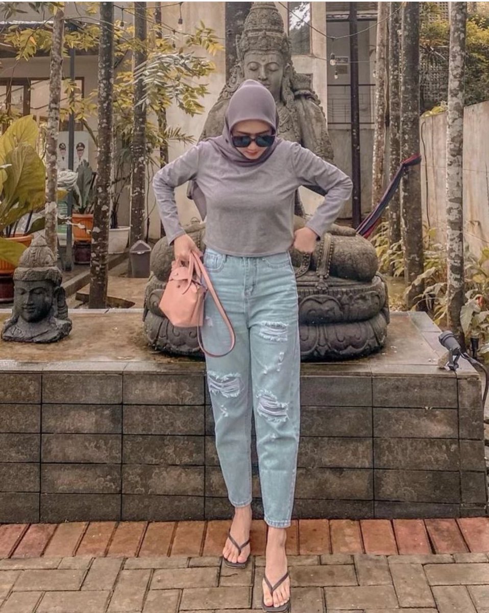 the2ndlawlima's tweet photo. ervina mulya
#selebgram #hijabers #hijaberscantik #selebgramcantik #hijabsexy #hijabcantik https://t.co/x4paExMq7M