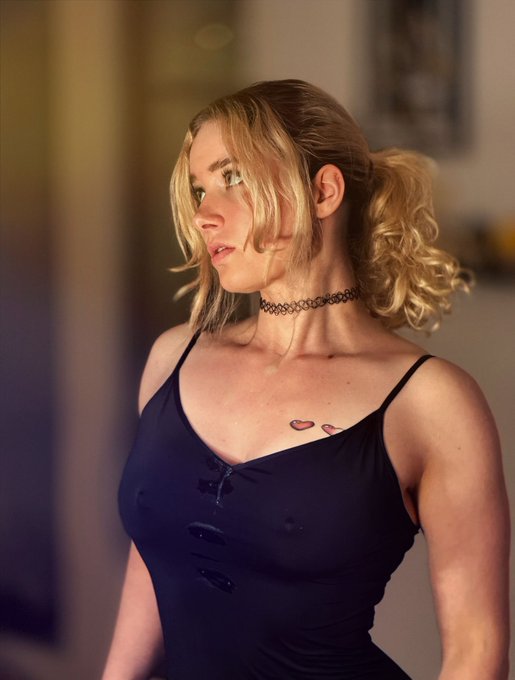 hab mein eiwei&szlig; bekommen 🥵 https://t.co/mswEF6IlUm