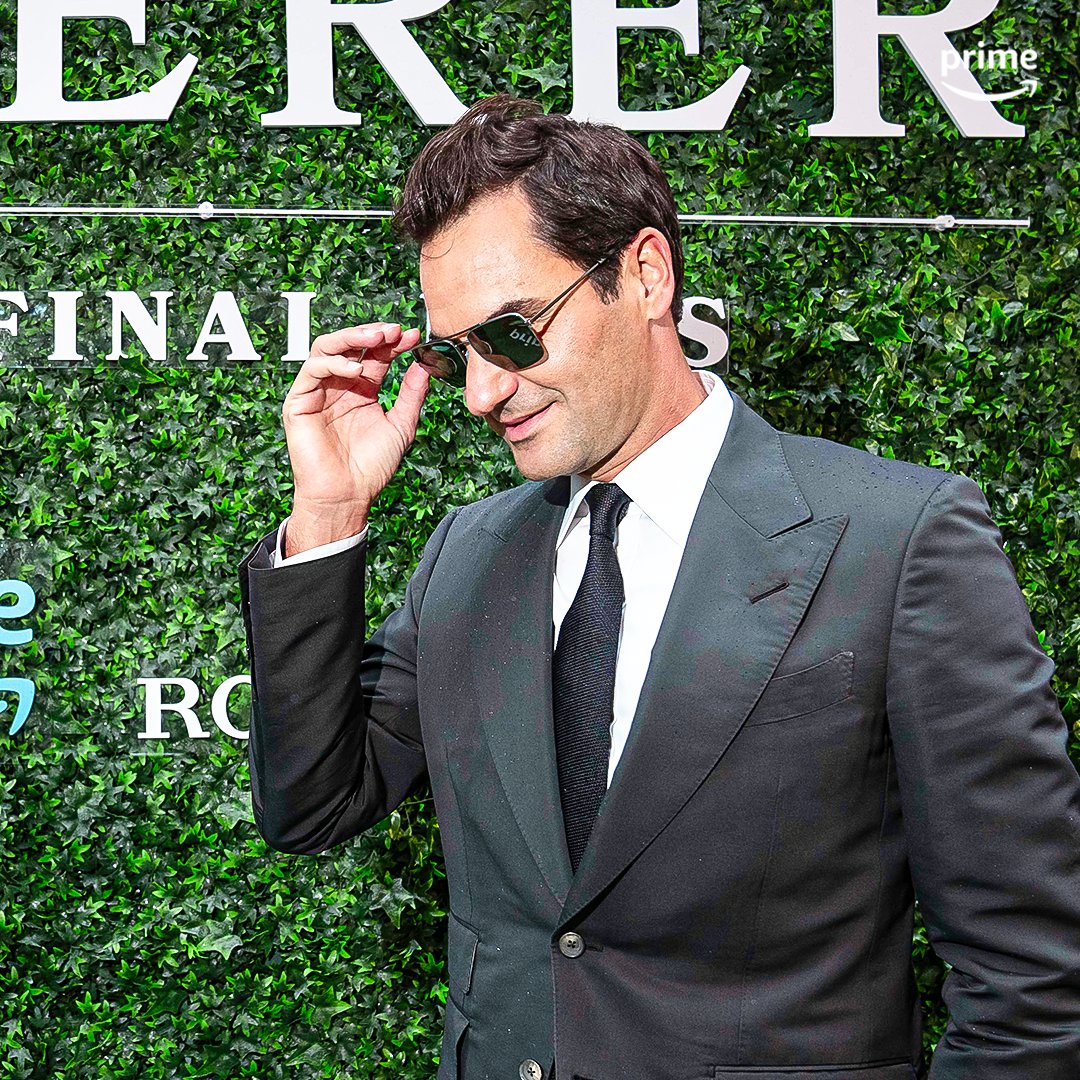 primevideosport's tweet photo. 😎 @RogerFederer 😎

𝐅𝐄𝐃𝐄𝐑𝐄𝐑: 𝐓𝐰𝐞𝐥𝐯𝐞 𝐅𝐢𝐧𝐚𝐥 𝐃𝐚𝐲𝐬, an intimate documentary following the final 12 days of his illustrious career, available from 20 June 📺 https://t.co/owM0mXIr8V