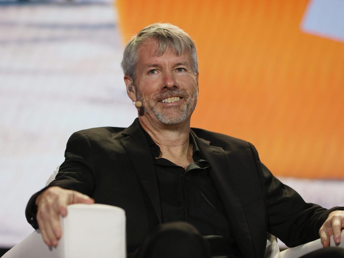 BitcoinMagazine's tweet photo. JUST IN: Michael Saylor says, "I'll be buying #Bitcoin when it's $8 million.” 🙌 https://t.co/k5cEEQedGZ