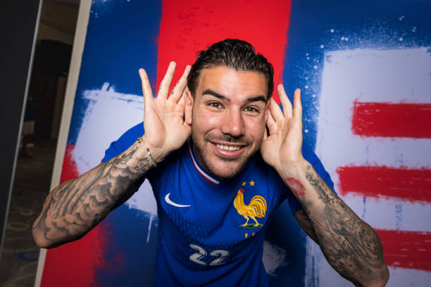 MilanPosts's tweet photo. 🇫🇷 Theo Hernandez x EURO 2024 https://t.co/B4Umhosqld