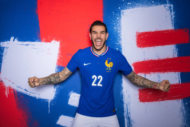 MilanPosts's tweet photo. 🇫🇷 Theo Hernandez x EURO 2024 https://t.co/B4Umhosqld