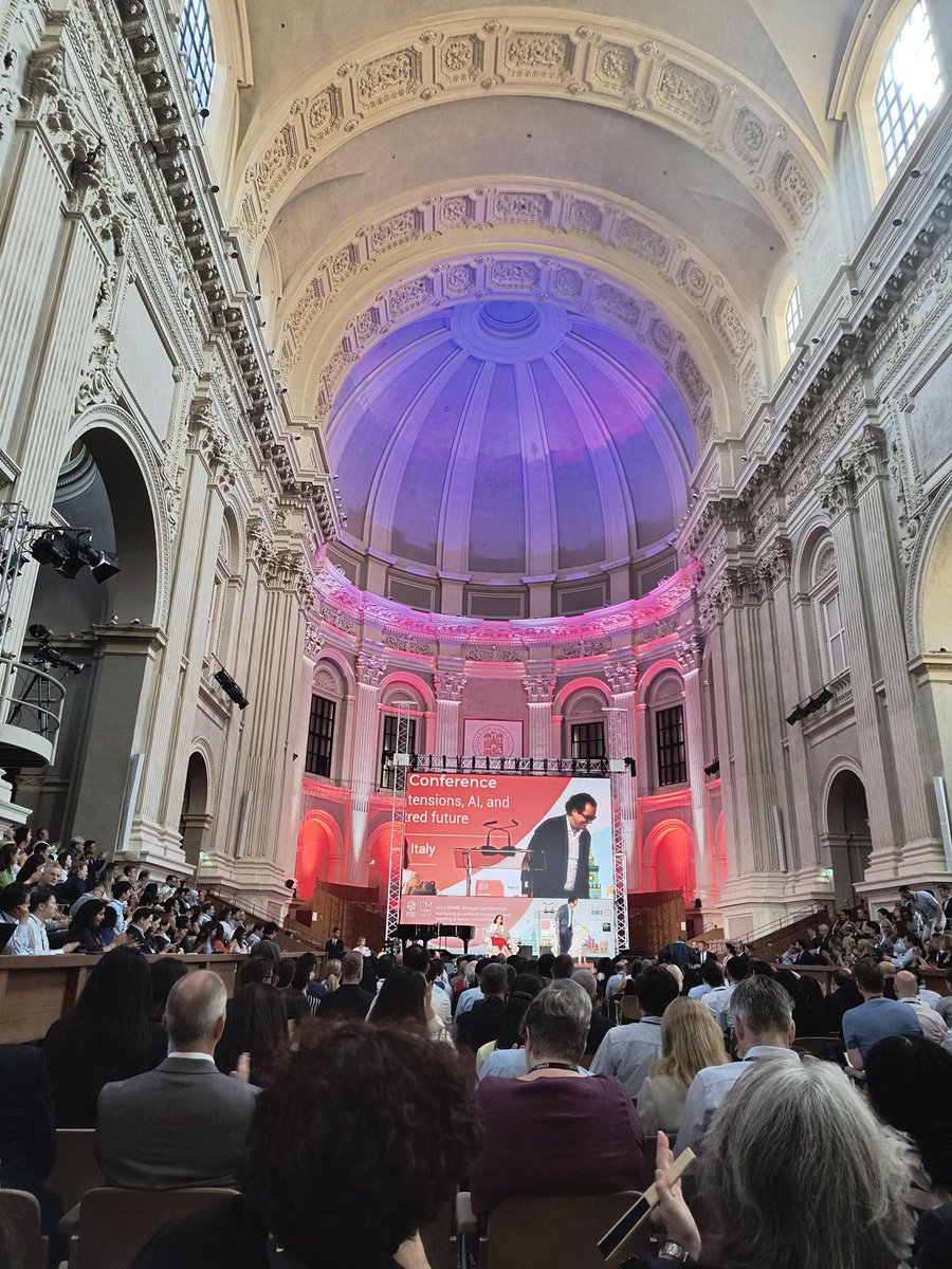 LaSalleBCN tweet picture