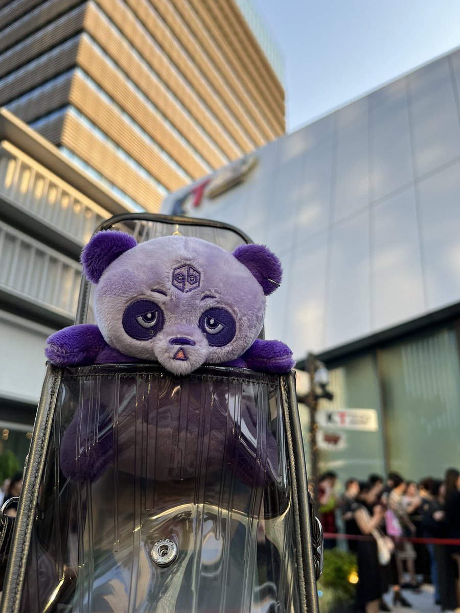 Amazon.co.jp: 女王蜂 qb限定 qb BEAST ぬいぐるみ アヴちゃん