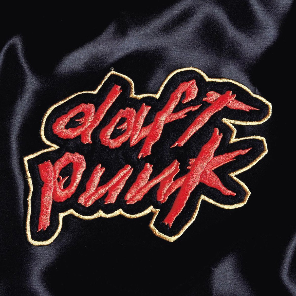 From Lauryn Hill to Radiohead, My Bloody Valentine to Janet Jackson, Nirvana to Wu-Tang Clan, and so many more, these are the albums that changed music forever

The 150 best albums of the '90s : pitchfork.visitlink.me/GPH5LK