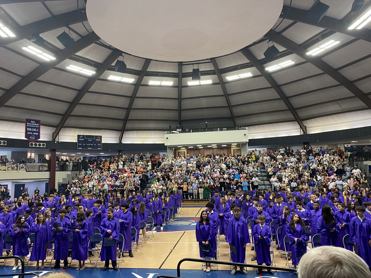 mljodrey's tweet image. Congratulations to the Class of 2024 graduates of Jonas Salk Middle School and Carl Sandburg Middle School! Best of luck in HS. We are so proud of you ❤️ #OBPride