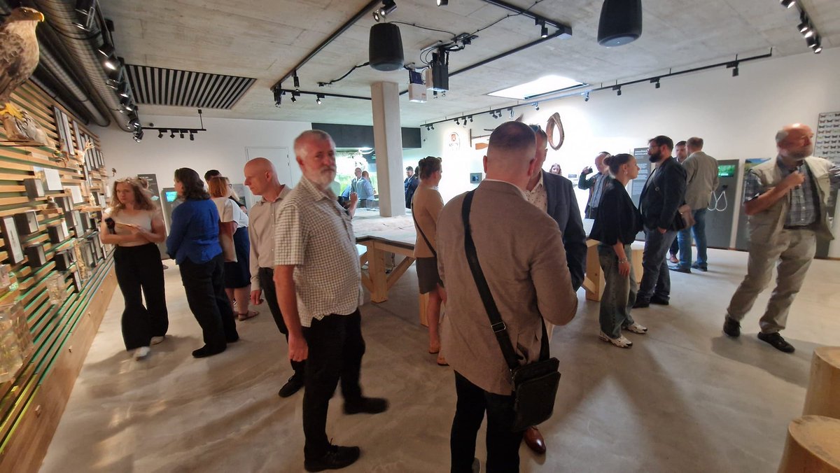 Kam na výlet? Třeba do chráněné krajinné oblasti Pálava, kde se dnes slavnostně otevřel Dům přírody.  Není nutné šplhat po kopcích, vše o zdejší přírodě najdete pěkně na jednom místě pod střechou. 
nature.cz/web/chko-palav…