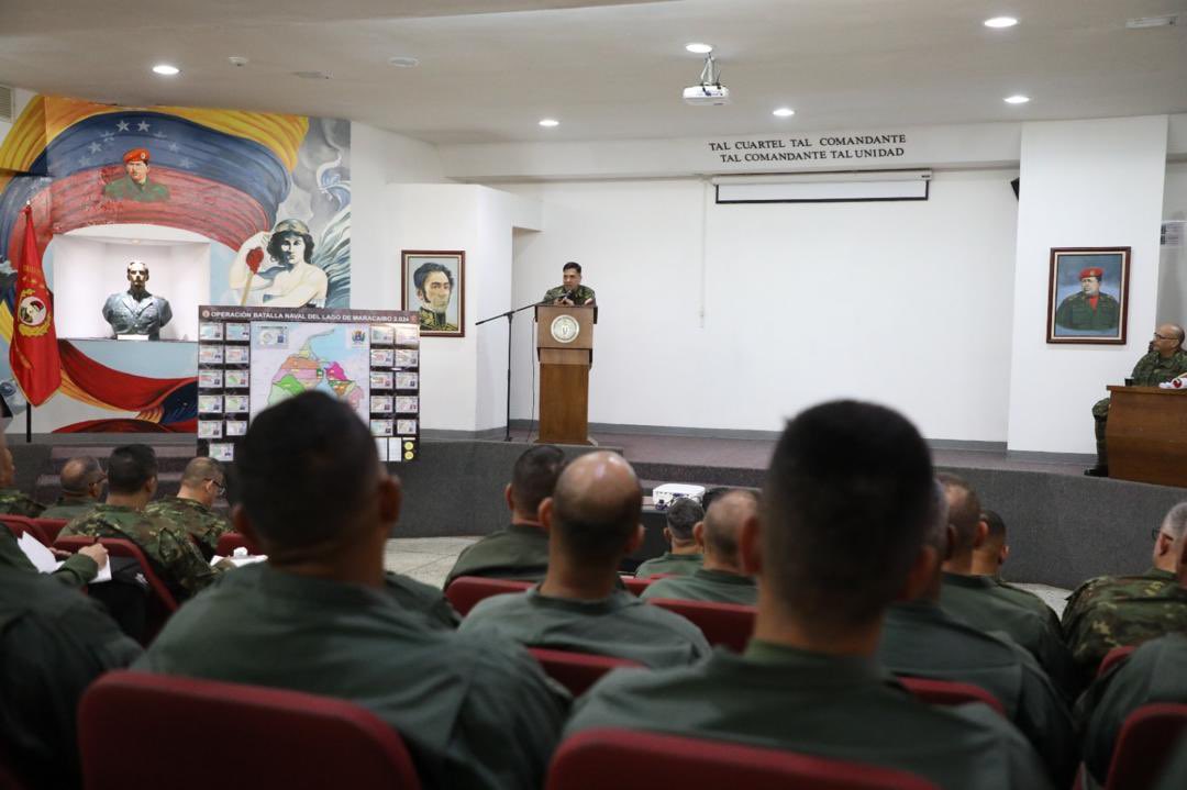 RT || GJ. <a href="/dhernandezlarez/">GJ. Domingo Hernández Lárez</a> #FANB eminentemente profesionales, garantes de la honra e independencia de la patria !
#IntegrarEsVencer