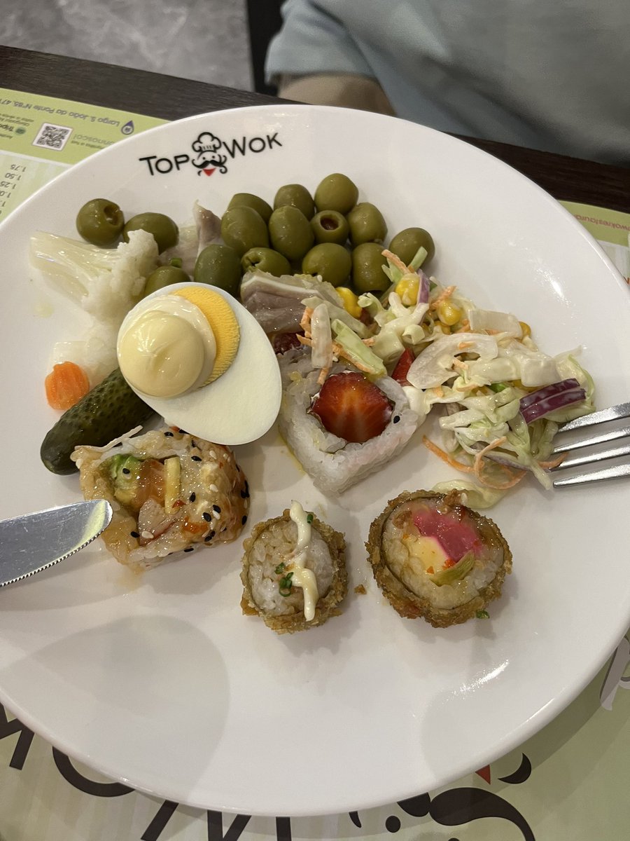 o prato meu pai num buffet >