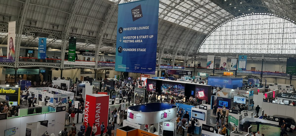 ITCubesolution's tweet image. Recently, Our MD, Anil Rajadhyaksha & Head of ITeS, Jeshtal Sheth had an incredible time at the #LondonTech event, where the global tech community came together.
Here are some captured memories from the event!
#ITCubeSolutions #ITC #EventHighlights #globalevents #LondonTechWeek