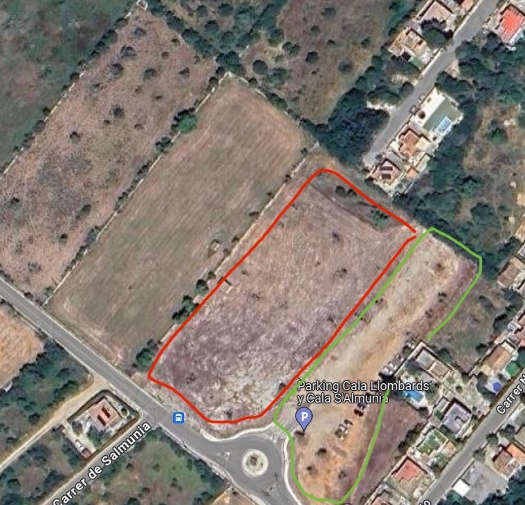 I de l'ampliació de 7000 m² de pàrquing en sòl rústic perquè més gent pugui accedir al Caló des Moro en parlarà o no?

⬇️En verd el pàrquing d'abans i en vermell l'ampliació aprovada la setmana passada i que ja està operativa.