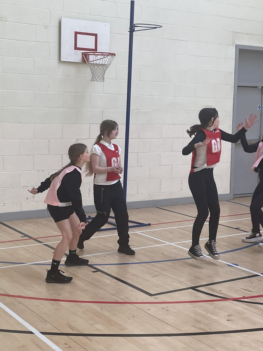 BexFadyen's tweet photo. Last KPS Netball for the year. We’ve had a lot of fun and learnt so much about being a good team mate. Thanks to the players adults for getting players in for 8am every Friday.  They even got me and @MissERHarrold playing @KnightswoodP @PEPASSGlasgow https://t.co/LtTJfgGlfS