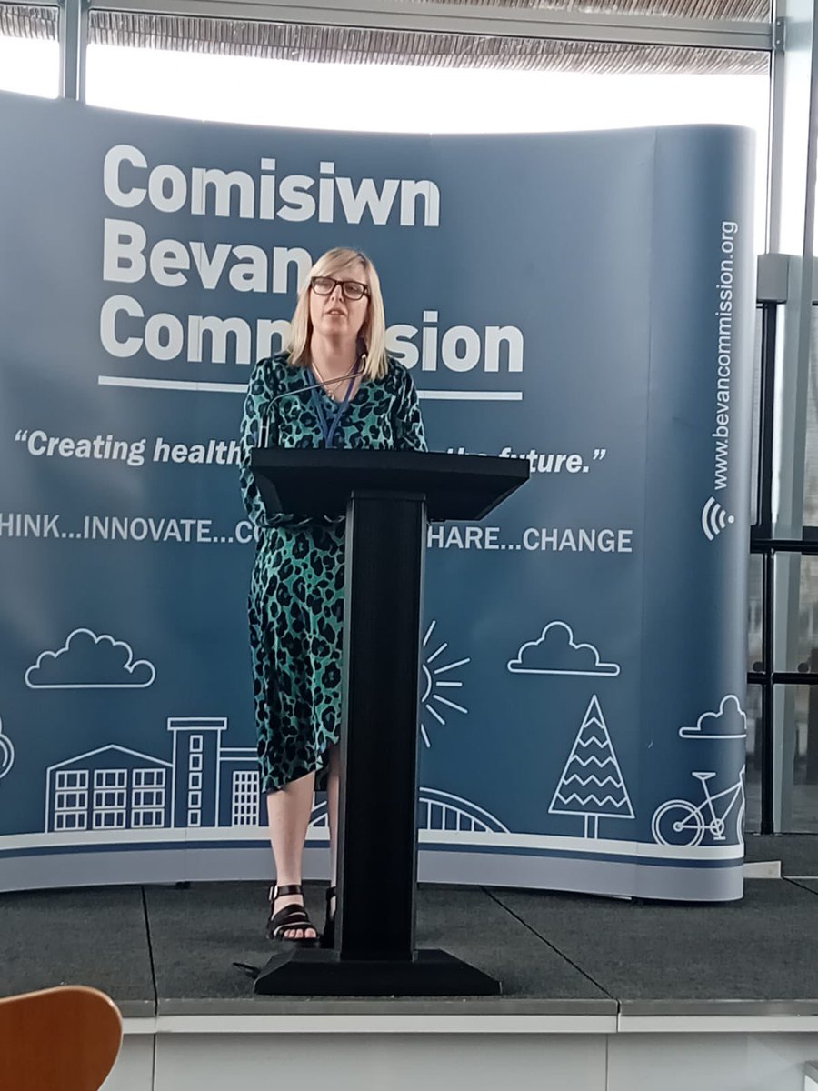 What a day… had the privilege of showcasing our Bevan Exlemplar project <a href="/SeneddWales/">Welsh Parliament</a> <a href="/BevanCommission/">Bevan Commission</a> and also a double award/ recognition for our hard work in the <a href="/MoondanceCancer/">Moondance Cancer Initiative</a> awards! Definite a career highlight 🤩 <a href="/RachellewisAHP/">Rachel Lewis</a> <a href="/chris_richards2/">Chris Richards 🏴󠁧󠁢󠁷󠁬󠁳󠁿</a> <a href="/HywelDdaHB/">Hywel Dda UHB</a>