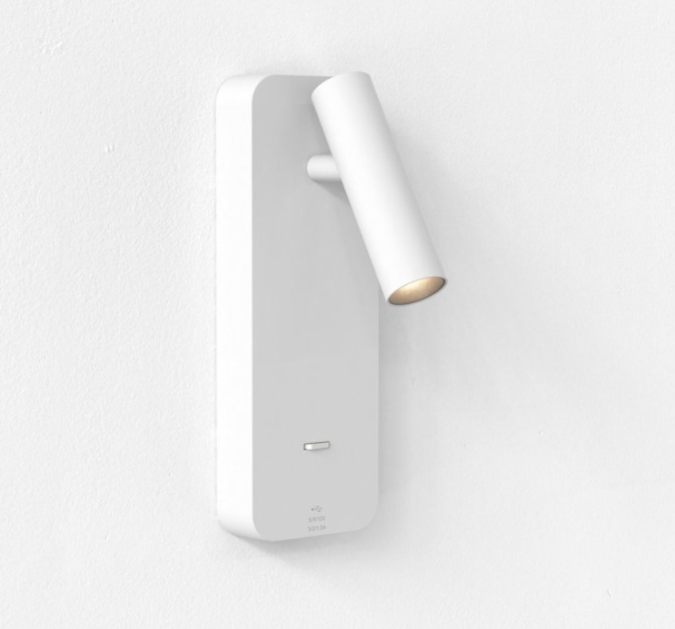 sparksdirect's tweet image. Astro Lighting Enna USB A+C Matt White Surface switched LED reading light ideal for wall mounting, complete with an ON/OFF switch on the rounded corner rectangular base (SKU 1058249)

sparksdirect.co.uk/enna-surface-u…

#usbsocket #light #walllight #lighting #hospitality