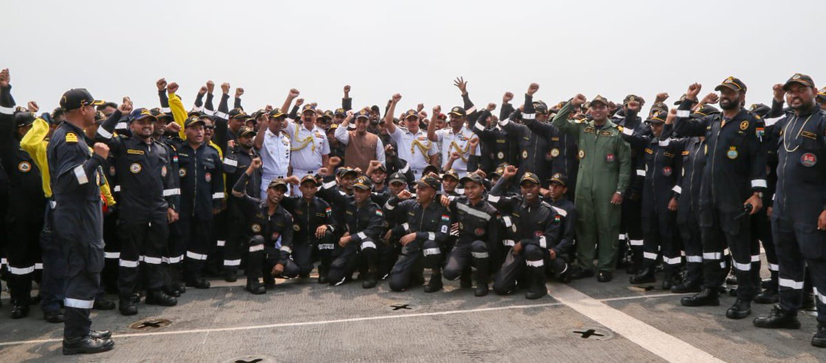 Delighted to interact with the <a href="/indiannavy/">SpokespersonNavy</a> personnel deployed at #INSJalashwa during my day at sea. 
India is proud of them for their courage, service and professionalism.