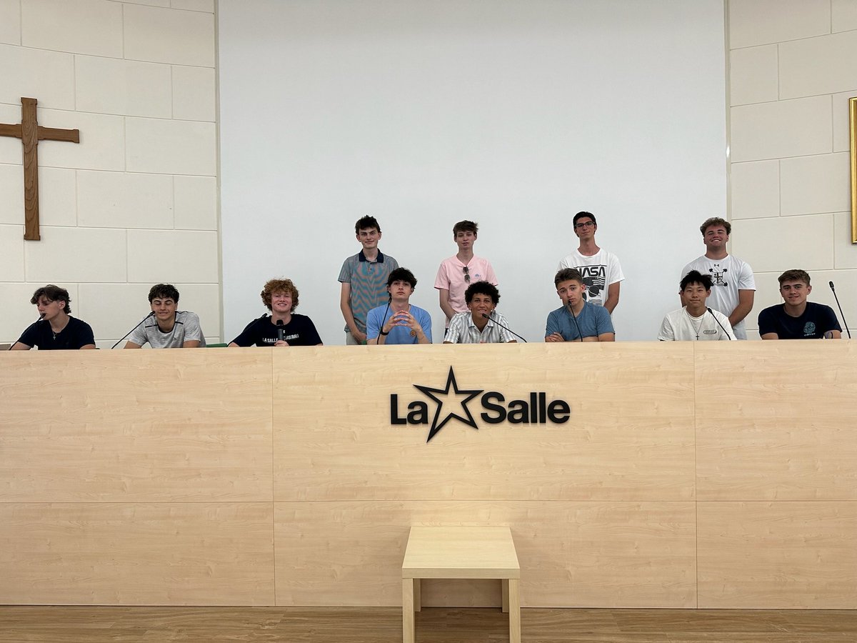 LSCHS_Mission's tweet photo. After a powerful experience in Scampia, the Italy service trip spent a few days at @lasalleorg Generalate. Thanks to Br. John for a tour and Eleanora and Laura from @LaSalleFnd for their talk on the 🌎 Lasallian world. #LSCHSSummerofService @fscDENA https://t.co/HgL3Ftx4a8