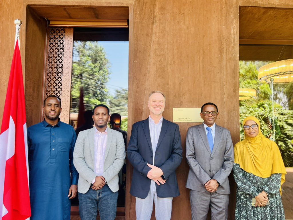 dini_haji's tweet photo. Pleased to have a meeting with #FrankBertel from Int. Cooperation, HA. & #Zeituna from @SwissEmbassyKE. Focused on #environment and #climate change priorities in #SWS of Somalia. exchanged initiatives of cooperation & partnership in institutional capacity support.Thanks to #Swiss https://t.co/GcjlNATjJA