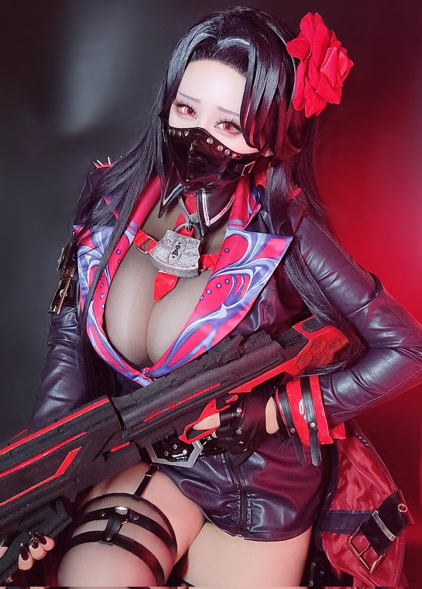 Seri_000's tweet photo. cos
勝利の女神:NIKKE
メイデン https://t.co/pw3Il04Zvg