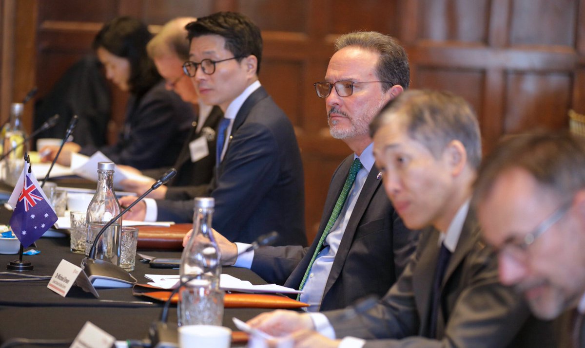 United States Studies Centre (@ussc) on Twitter photo 🇦🇺🇯🇵🇰🇷 Yesterday three of the Indo-Pacific's most capable and important actors came together to enhance coordination on shared strategic objectives.
We were delighted to host the first Track-1.5 Dialogue with Australia (<a href="/TimWattsMP/">Tim Watts MP</a>), Japan and the Republic of Korea. 🇦🇺🇯🇵🇰🇷 Yesterday three of the Indo-Pacific's most capable and important actors came together to enhance coordination on shared strategic objectives.
We were delighted to host the first Track-1.5 Dialogue with Australia (<a href="/TimWattsMP/">Tim Watts MP</a>), Japan and the Republic of Korea.