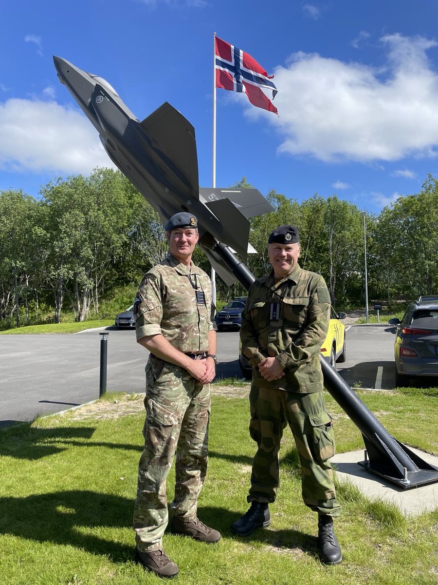 Commander_CRF's tweet photo. Amazing trip to Norway this week for Ex Bifrost Defender, where 5 Fce Protection Wing HQ, with support from 90 SU and the Fce Protection Int Cell practised defence planning with our Norwegian partners. @Luftforsvaret thanks for being great hosts. #FightToDefend. https://t.co/10sX2EmXTD
