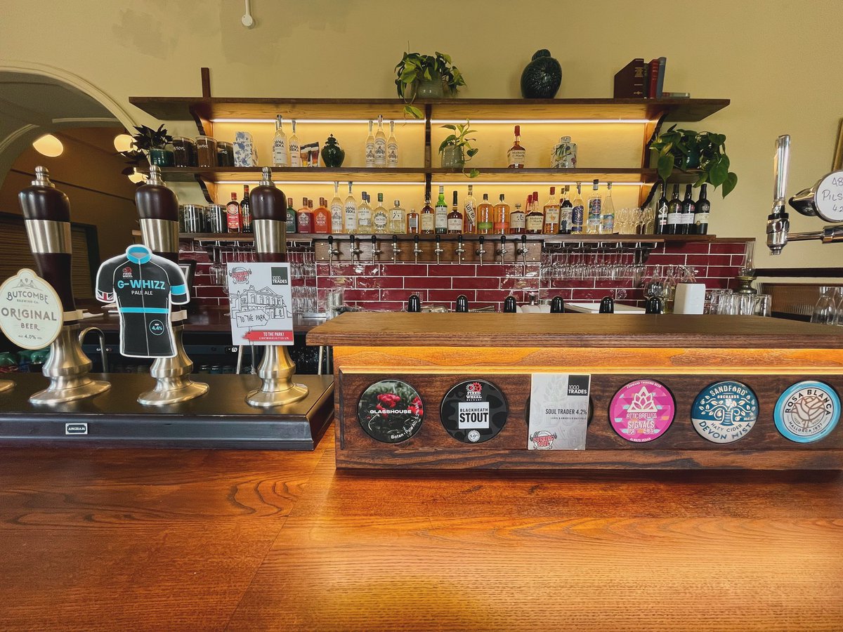 Opening hours for this weekend

Friday, Sat &amp; Sun open from 11am. Monday closed.