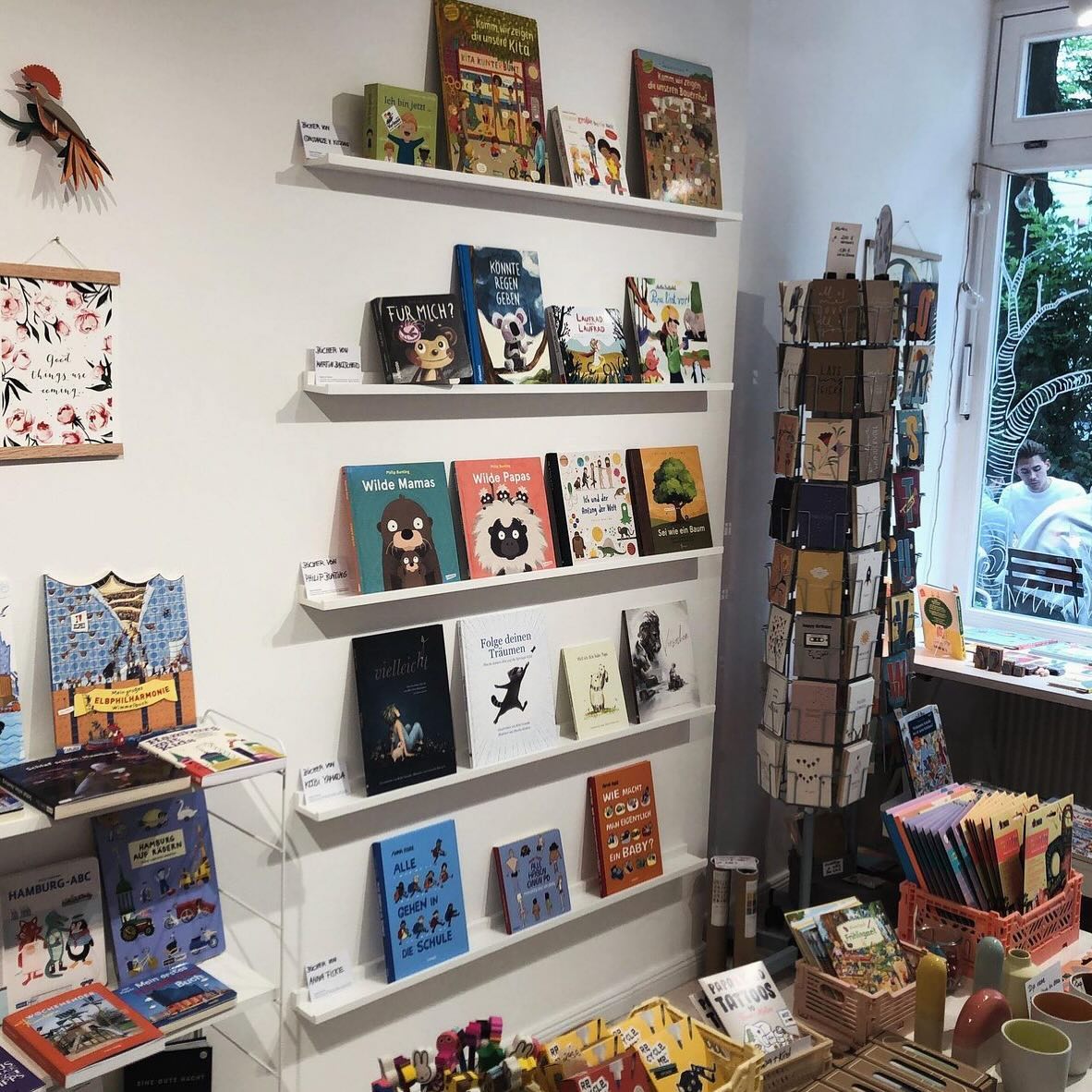 shelftalkbooks's tweet photo. It always delights us to see our books in these amazing stores and the beautiful assortments and environments they create. Thank you, @papierundpoesie in Hamburg for making us part of your magical shop. #kobiyamada #liveinspired #awardwinning #picturebooks #inspiration https://t.co/DO4TrUAsHt
