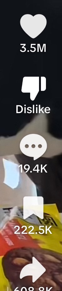 Imarkplee's tweet photo. baru nyadar, sejak kapan tiktok ada dislike nya? https://t.co/R0zGXLxxC3