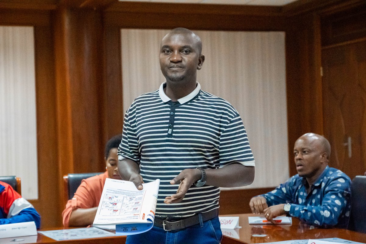 CtpUganda's tweet photo. Effective parenting means adapting your style to your child's needs.
Thanks to @CTPUganda, we learned how combining different styles helps raise disciplined & respectful kids.
Let's raise the next generation with love & respect!
#ParentingForRespectability https://t.co/wGzkU2lsRN