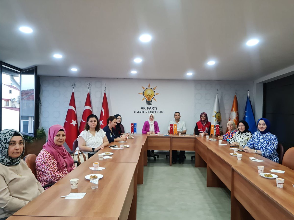 TurkBilecik's tweet photo. Ak Kadınlardan Kurban Bağışı vekaleti 🌙Allah hayırlarını kabul etsin inş🤲
@Kizilay @KizilayKadin 
@gonulluolorg @KIZILAY11 @akkadinbilecik https://t.co/nwmHuSjim2