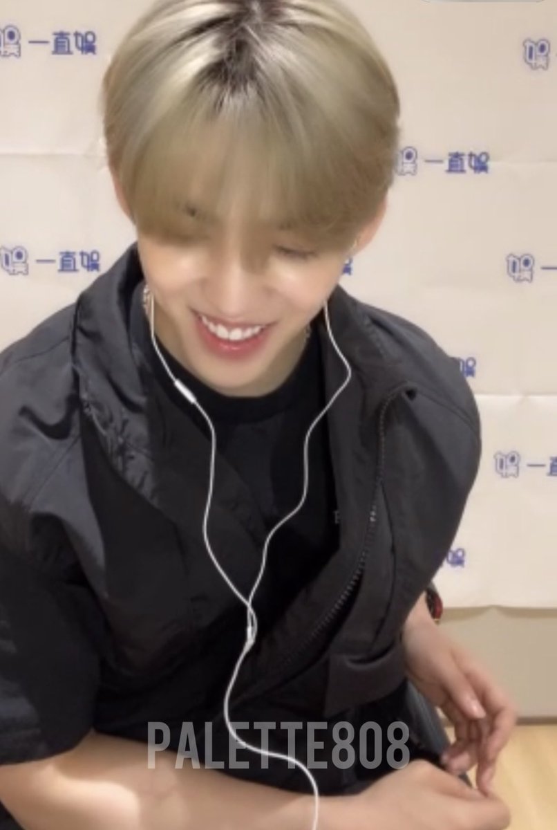 팔레트 tweet media