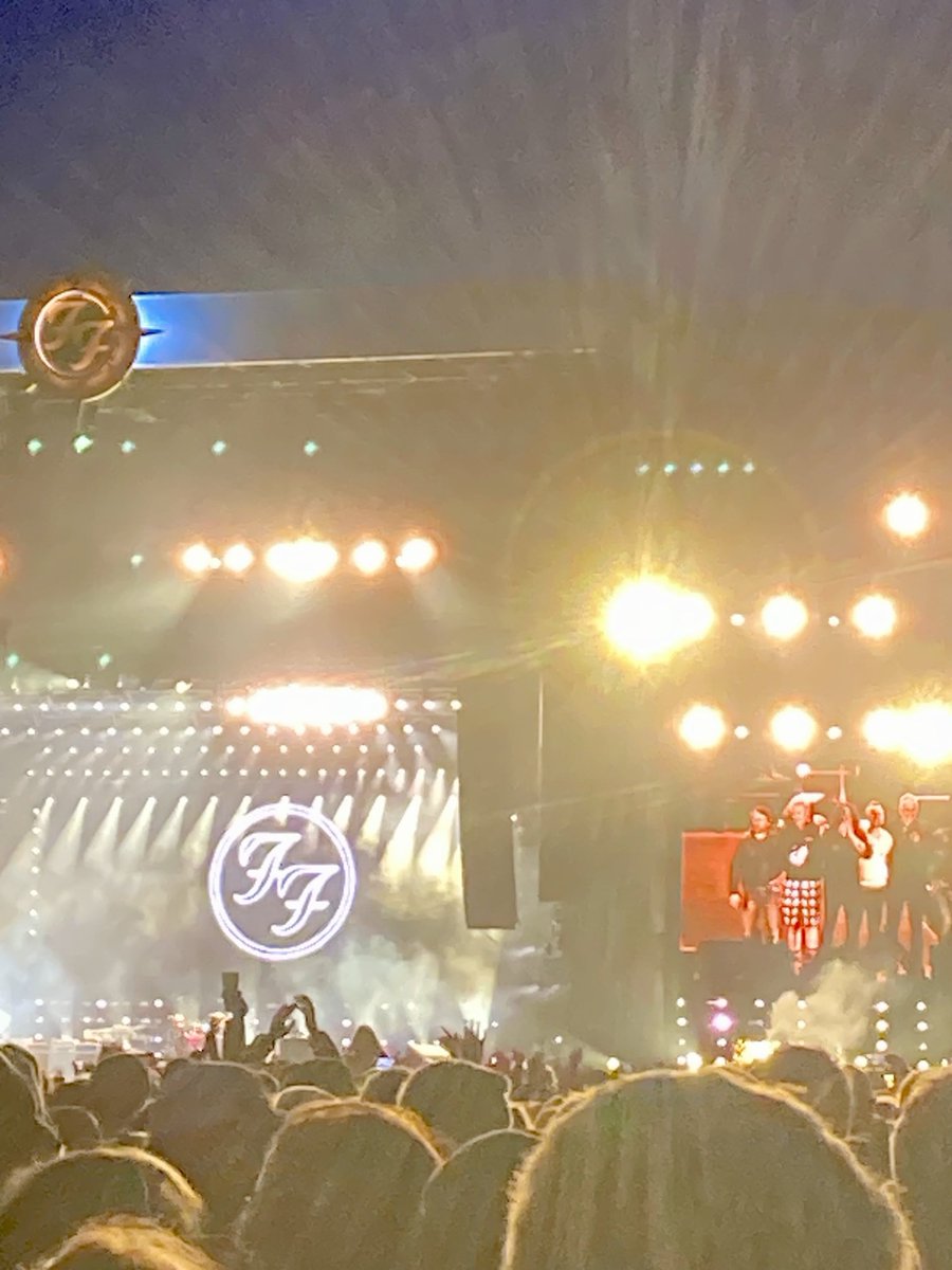 Eluned Ward tweet media