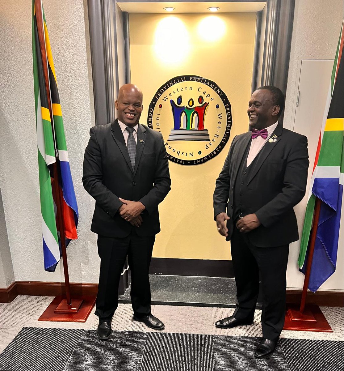 RomyWp's tweet photo. Two former Tygerberg Hospital colleagues "bumping" into each other at Western Cape Provincial Parliament ... https://t.co/UqWB184H02
