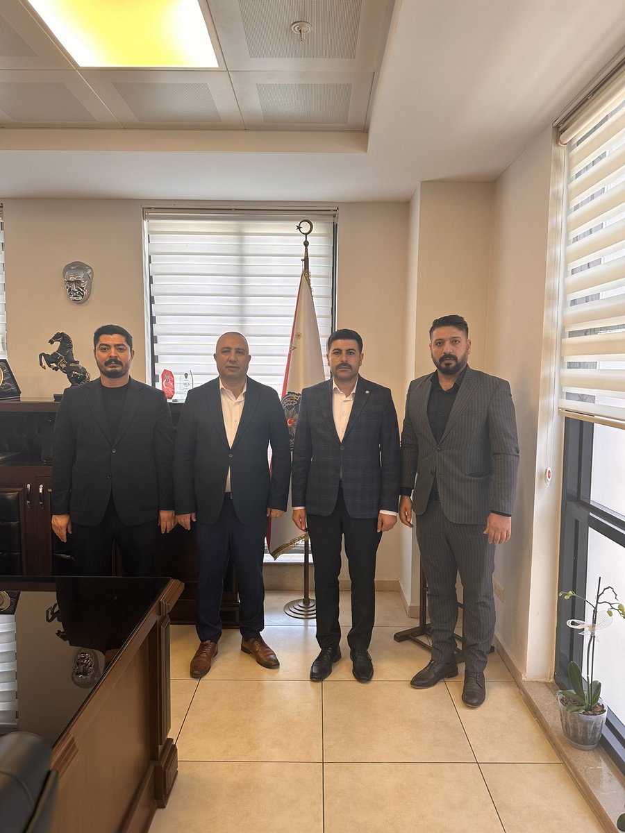 Genç Belediye Sendikası Genel Başkanımız ve Kamu Birliği Konfederasyonu MYK Üyesi Cemal HAMDERİ ile birlikte Hatay/Payas İlçe Emniyet Müdürümüz Sn. Ertuğrul EKİNCİ’yi ziyaret ettik. Değerli müdürümüz ve Emniyet mensubu arkadaşlarımıza kolaylıklar diliyoruz. @kamubirligikonf