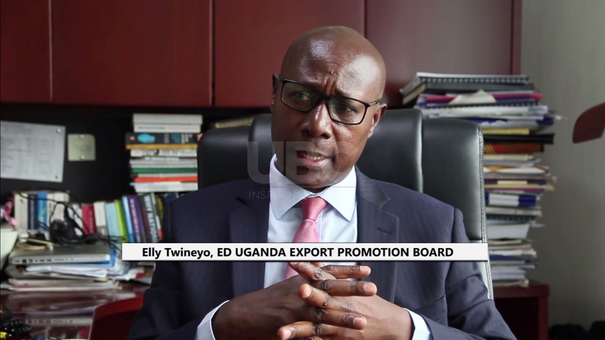 The Executive Director of the Uganda Export Promotions Board, Elly Twineyo, forecasts that Uganda’s economy will experience moderate growth, driven by key sectors such as agriculture, mining, and tourism.
Link: youtu.be/l8P8ppOx2_s
#UBCNews | #UBCUpdates