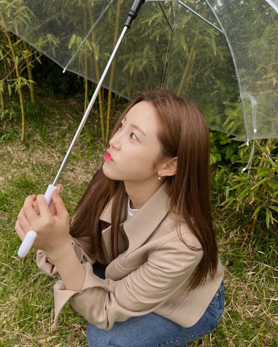 superstajhs's tweet photo. 비가오면 기분이 조크든여 ☔️ https://t.co/io5isBp2LF