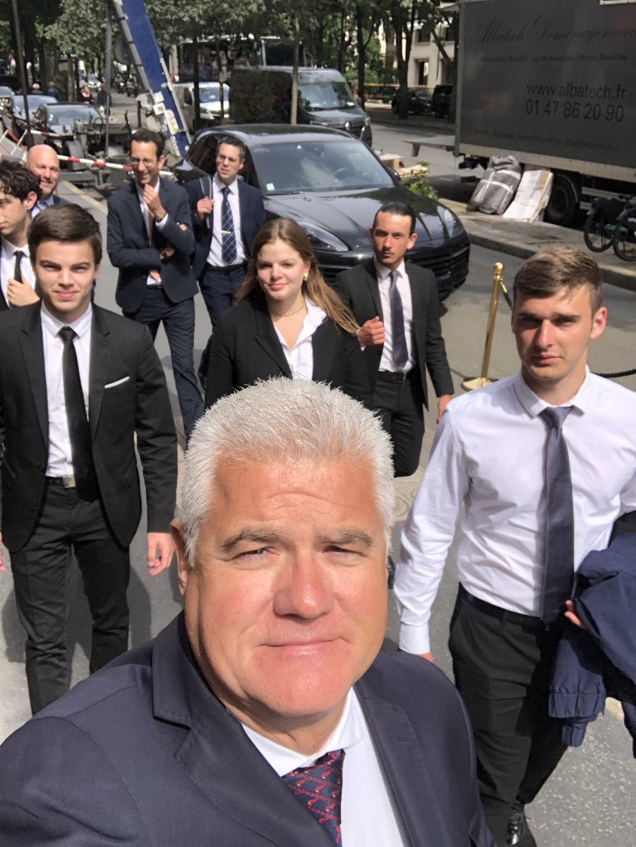 DenisCourtiade1's tweet photo. Aujourd’hui c’est @VilledOrleans les #jeunes #talents du #lycee #hotelier @lho45160 … merci à @thierry_chusseau pour son #engagement #belle #jeunesse / #maitreshotel #service #serveur #apprenti #apprenant #cfa #apprentissage #mentor #mentorat @Plaza_Athenee @DC_LuxuryHotels https://t.co/fyZp4uqMFp
