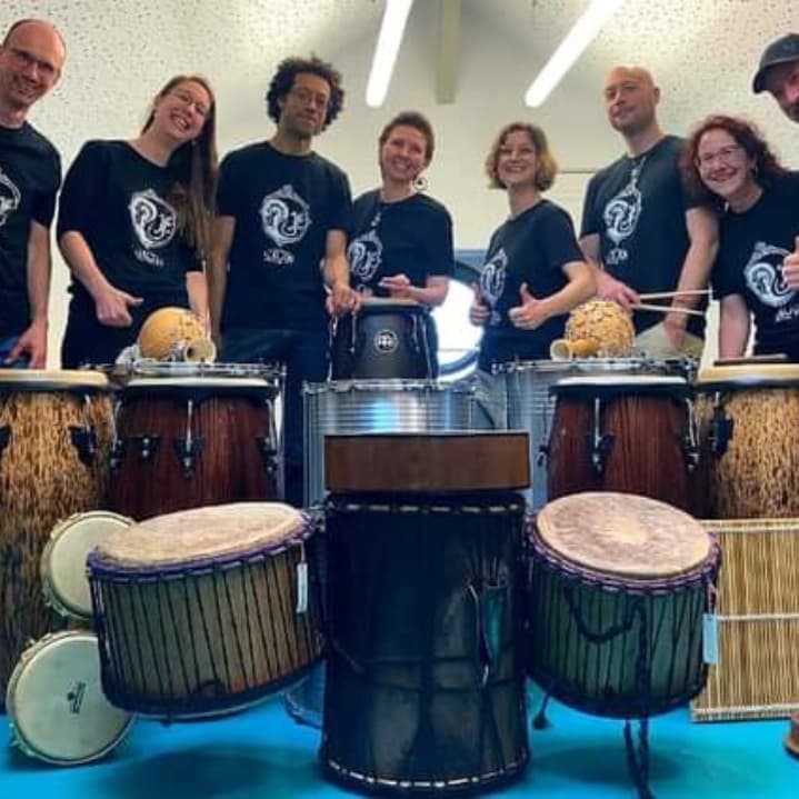 AmanhaBanda's tweet photo. OBACT 
20h30 00h place de la Fontaine.
#fêtedelamusique #fetedelamarne @VilledeLagny 

#marneetgondoire  #musiquedumonde #percussions #batucada #bateria #bresil #cuba #capoiera #harpe #handpan #voyage #kora #musique https://t.co/RKbHaxWmtm