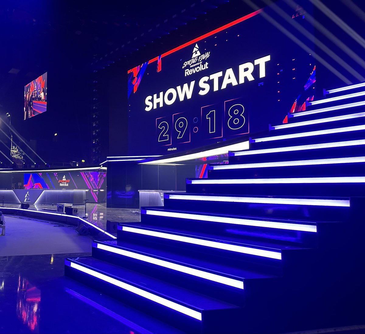 Vs_TAILS's tweet photo. #ESILDN was fun yesterday. Met some cool people and got to tour the @BLASTEsports Premier #SpringFinal Stage! Great event as always @sam_s_cooke @esportsinsider https://t.co/74QKfKB32l
