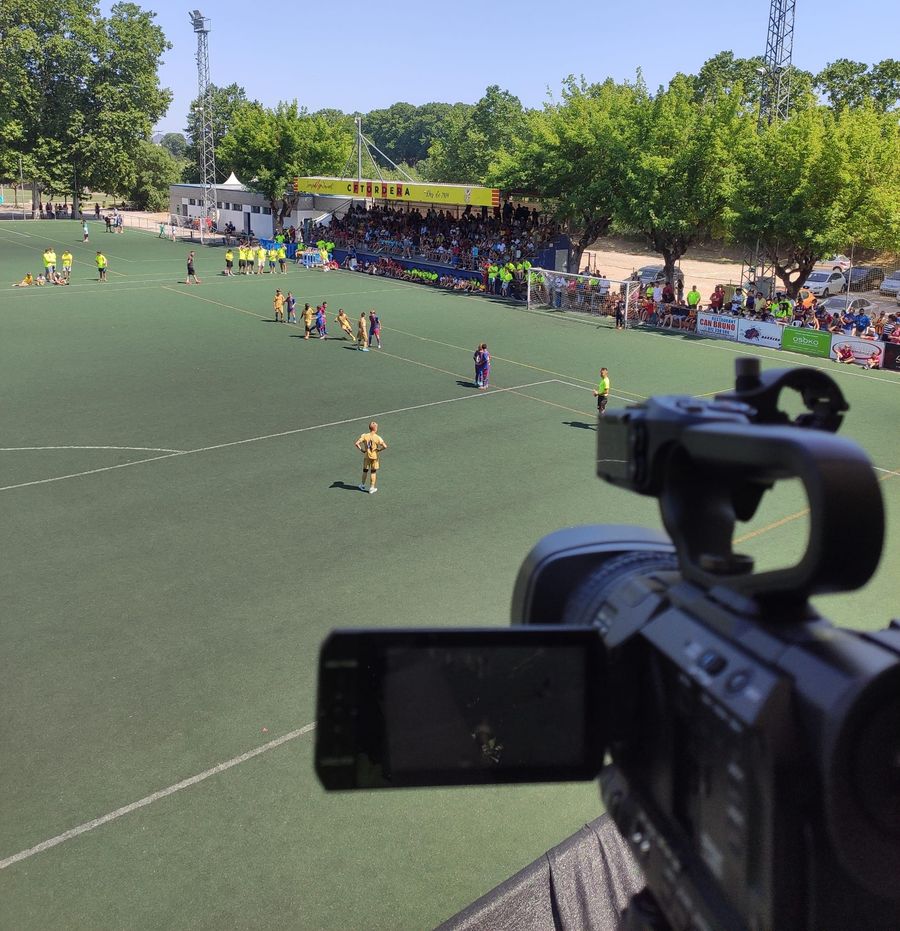 Ràdio Tordera (@radiotordera) on Twitter photo Un any més Ràdio Tordera retransmetrà diumenge les finals del torneig Memorial Josep Barceló. #tordera #infolocal #esports #esporttorderenc <a href="/showdelsesports/">El Show dels Esports</a> <a href="/memorialbarcelo/">Memorial Barceló</a> <a href="/CFTordera/">CF Tordera Oficial</a> radiotordera.cat/radio/119614/ Un any més Ràdio Tordera retransmetrà diumenge les finals del torneig Memorial Josep Barceló. #tordera #infolocal #esports #esporttorderenc <a href="/showdelsesports/">El Show dels Esports</a> <a href="/memorialbarcelo/">Memorial Barceló</a> <a href="/CFTordera/">CF Tordera Oficial</a> radiotordera.cat/radio/119614/