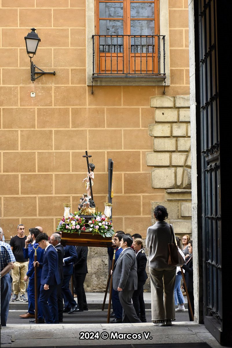 sagradapasion's tweet photo. Muchas gracias a las hermanas del Monasterio de la Concepción @ConcepcionistF por su acogida en su iglesia, donde se realizó el Acto Eucarístico.

También dar las gracias a la Unidad Pastoral San Miguel-San Nicolás @SMiguelSNicolas https://t.co/Vh18Ljn1K2