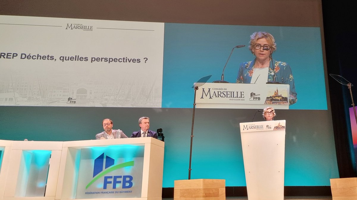 🔴 #CongrèsFFB2024 - @osalleron lance le Conseil d’Administration de la FFB et les différentes commissions : 
🔹 Affaires économique avec Philippe Servalli, président à la Commission Économique ; 
🔹 Commission transition écologique avec Catherine Guerniou <a href="/lafenetriere/">Catherine Guerniou</a>,