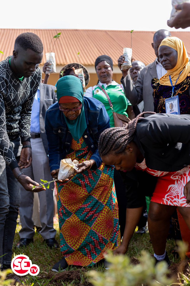 SEtvAfrica's tweet photo. The tree planting activity for the #bugandaenvironmentweek has commenced at Lugala COU in Butambala with Owek Mariam Nkalubo Mayanja, Minister of Community Self Help, Environment, water and Gender. She has planted the first tree following others like the pupils of the school https://t.co/5u8vJemirD
