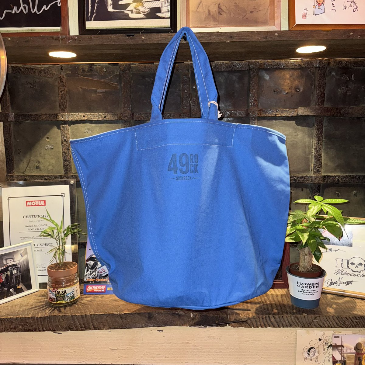 kohaku49's tweet photo. 49ROCK-sick rock-
6/15.16からの新発売がもうひとつ!
045横浜帆布バックとの
久しぶりのコラボバック登場します
逗子サーファーズや逗子マリーナの
Liveにあいますよね〜
夏の海にもピッタリです!
#新発売 #045style #横浜帆布鞄
#sickrock #49rock #yokohama
#yokohamabayout https://t.co/ri2ffvXDWQ