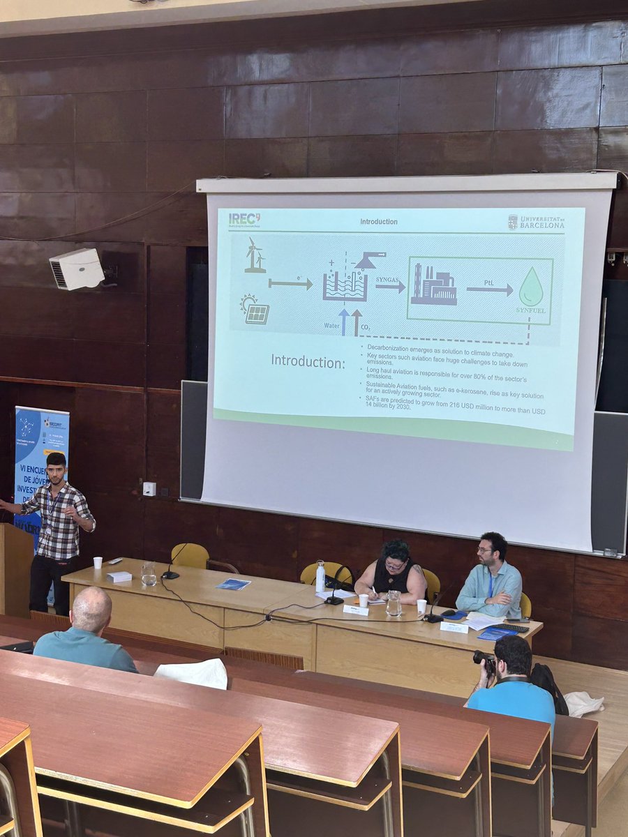 JJII2024's tweet photo. Comenzamos la VI Sesión de Orales centrados principalmente en Biomasa y otras aplicaciones industriales de los catalizadores. https://t.co/6ZFaSBnSL2