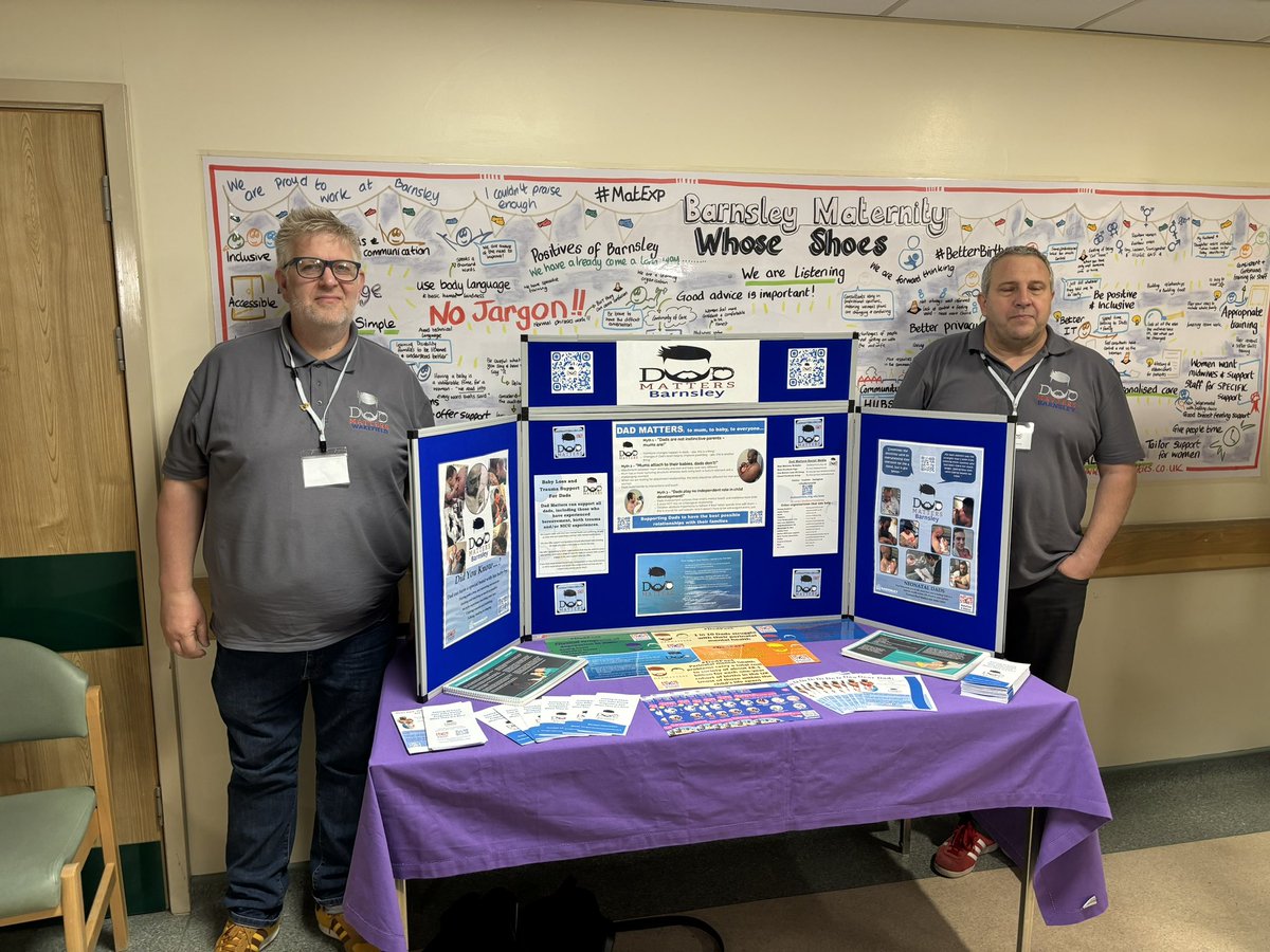 Welcoming to Barnsley <a href="/MarkBoococ58920/">Mark Boocock</a> and Pete discussing mental health talking about why #dadsmatter. <a href="/barnshospital/">Barnsley Hospital</a>