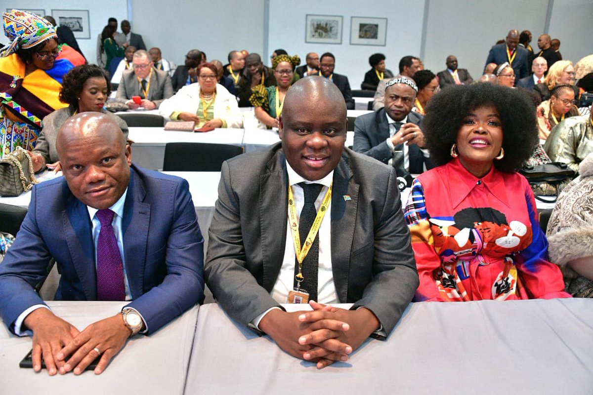 Today marks the beginning of a new era where we put our differences aside and unite for the betterment of all South Africans.

We remain humble and continue to serve in the 7th administration, selflessly. 

 #7thParliament  
#ANCinParliament 
#LetsDoMoreTogether
