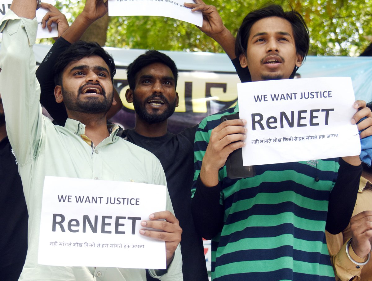 RisingKashmir's tweet photo. NEET-UG 2024: #SC issues notice to Centre, #NationalTesting #Agency on plea for #CBI probe
https://t.co/bnsbB8J34H https://t.co/ePHZs4UsBd
